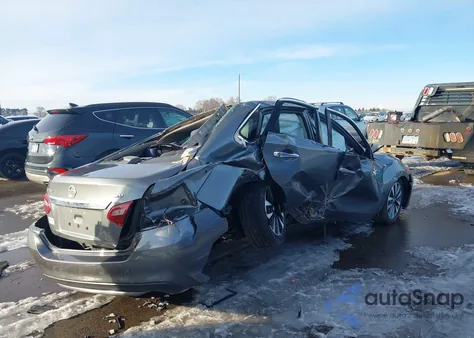 2018 Nissan Altima 2.5 Sv z USA, uszkodzony, nr VIN 1N4AL3AP1JC189773